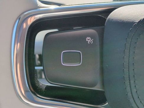 Used 2025 Lincoln Navigator Reserve AWD/4WD image 17