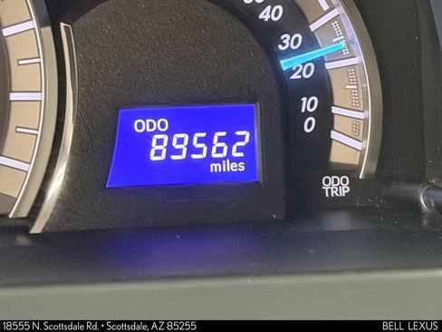 Used 2012 Toyota Camry SE w/ Leather Pkg FWD image 22