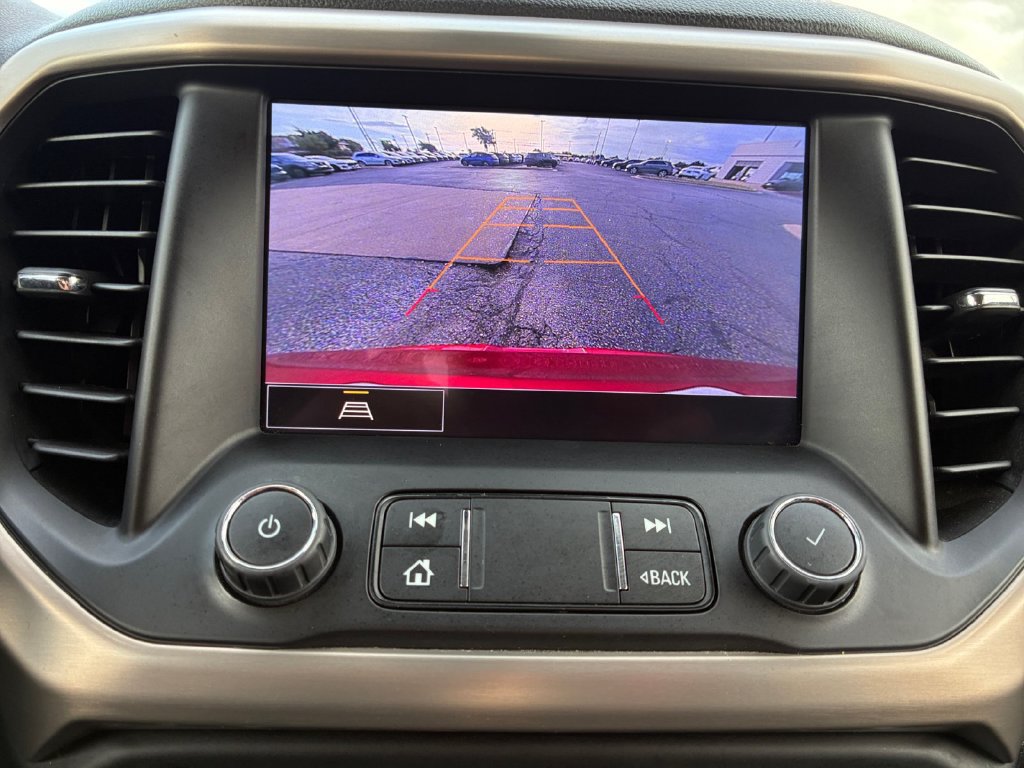 Used 2023 GMC Acadia Denali FWD image 9