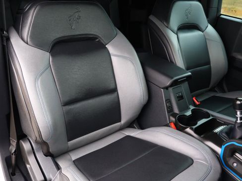 Used 2021 Ford Bronco Black Diamond image 14