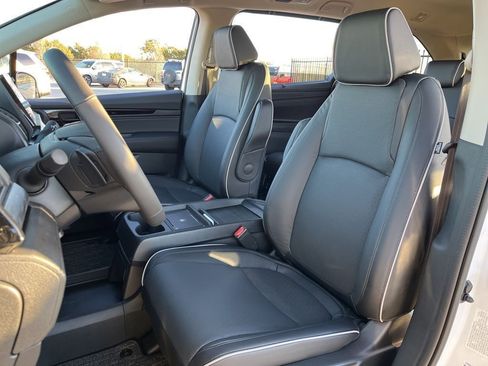New 2026 Honda Odyssey Elite image 13