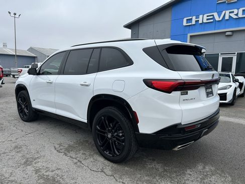 Used 2025 Buick Enclave Sport Touring w/ Power Package image 6