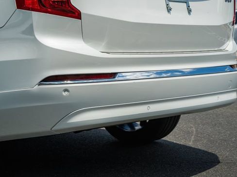 Certified 2023 Volvo XC90 B6 Plus AWD/4WD image 9