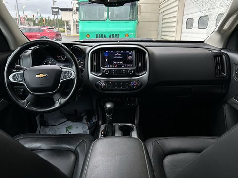 Used 2022 Chevrolet Colorado ZR2 AWD/4WD image 17