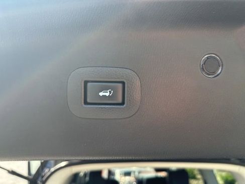 Used 2019 INFINITI QX80 Luxe w/ Proassist Package AWD/4WD image 19