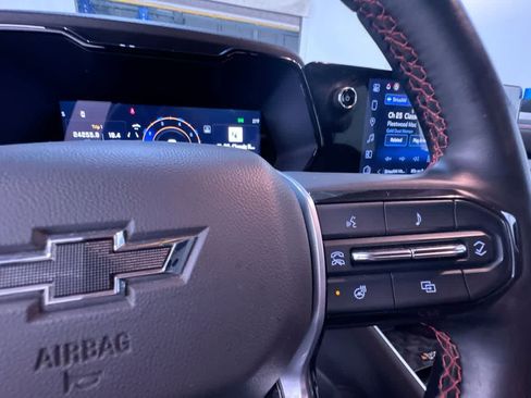 Used 2024 Chevrolet Colorado Z71 w/ Z71 Convenience Package 2 image 20