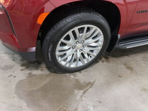 Used 2023 Chevrolet Tahoe High Country image 9