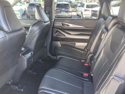 Used 2023 INFINITI QX60 Luxe w/ Cargo Package image 17