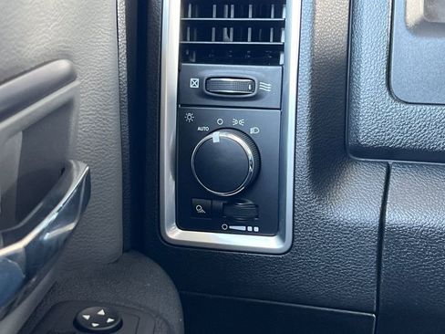 Used 2024 RAM 1500 Classic SLT image 35