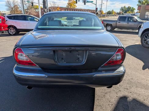 Used 2004 Jaguar XJ8 image 6