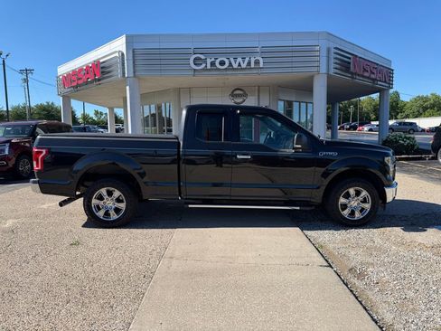 Used 2015 Ford F150 XLT w/ Equipment Group 301A Mid RWD image 4