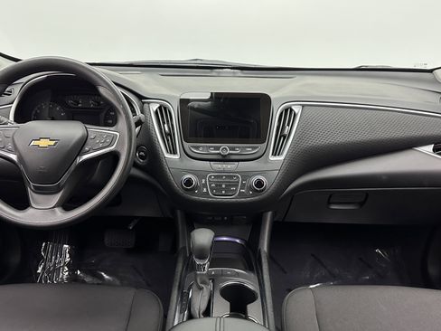 Used 2025 Chevrolet Malibu LT image 25