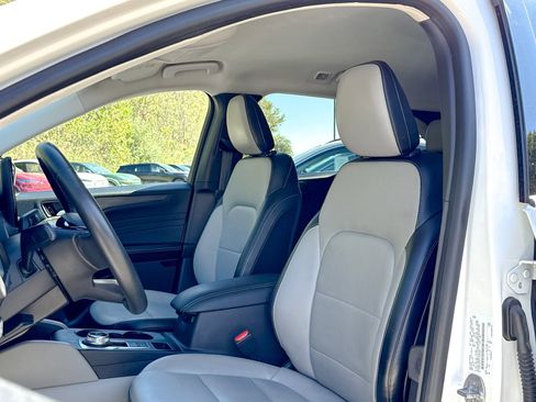 Certified 2023 Ford Escape Platinum image 18