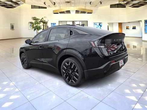 New 2026 Nissan Leaf Platinum+ w/ Cargo Package (Platinum+) image 3