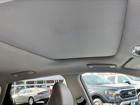 Used 2024 Hyundai Kona Limited FWD image 23