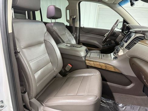 Used 2020 GMC Yukon XL Denali AWD/4WD image 43
