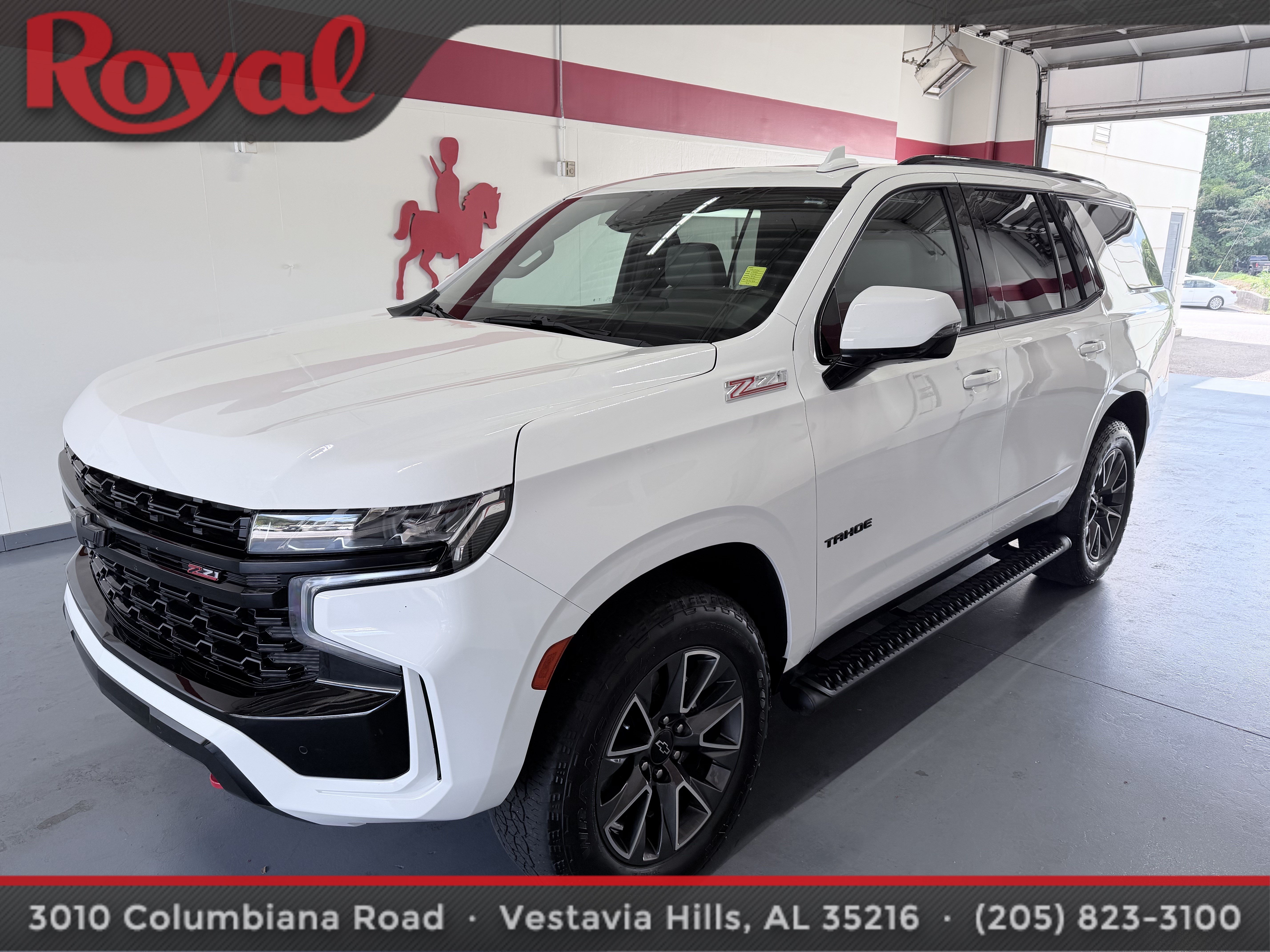 Used 2023 Chevrolet Tahoe Z71 w/ Luxury Package AWD/4WD image 1
