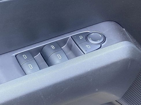 Used 2023 Chevrolet Colorado LT w/ LT Convenience Package image 23