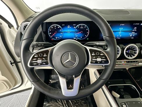 Certified 2023 Mercedes-Benz GLA 250 image 11