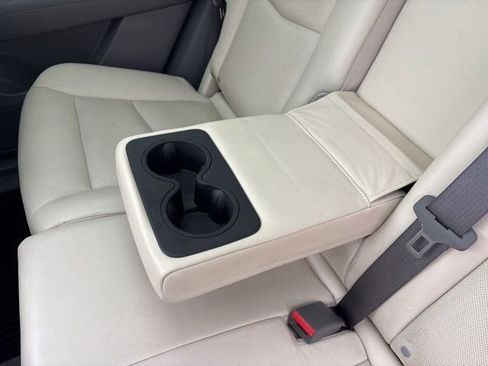 Used 2017 Cadillac XT5 Luxury w/ Driver Awareness Package image 34