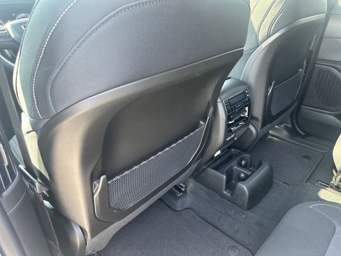 New 2025 Jeep Grand Cherokee L Laredo w/ Luxury Tech Group I image 18