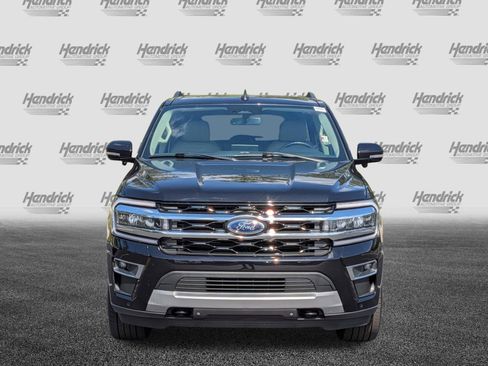 Used 2024 Ford Expedition Limited AWD/4WD image 3