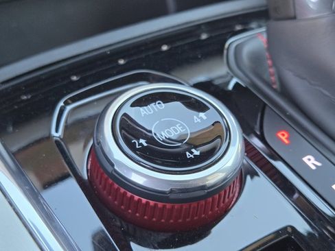 Used 2024 GMC Canyon AT4X w/ AT4X AEV Edition image 28