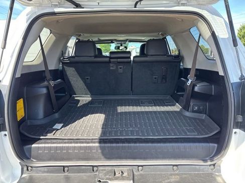 Used 2018 Toyota 4Runner SR5 Premium w/ Wilderness Package AWD/4WD image 40