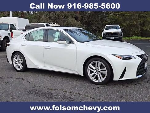 Used 2023 Lexus IS 300 300 w/ Comfort Package image 2