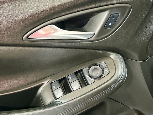 Used 2025 Buick Encore GX Sport Touring w/ Advanced Technology Package image 15