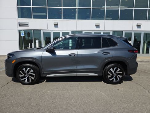 Certified 2026 Volkswagen Tiguan S AWD/4WD image 12