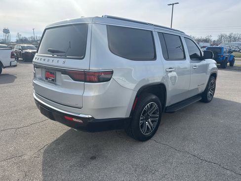 Used 2022 Jeep Wagoneer Series III w/ Convenience Group I image 5