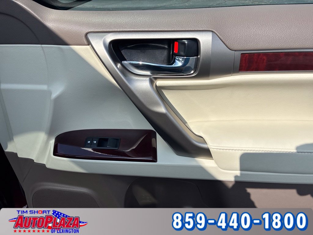 Used 2017 Lexus GX 460 AWD/4WD image 25