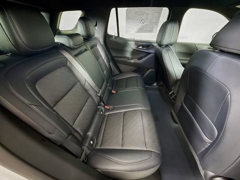 New 2026 Chevrolet Equinox LT w/ Convenience Package II AWD/4WD image 27