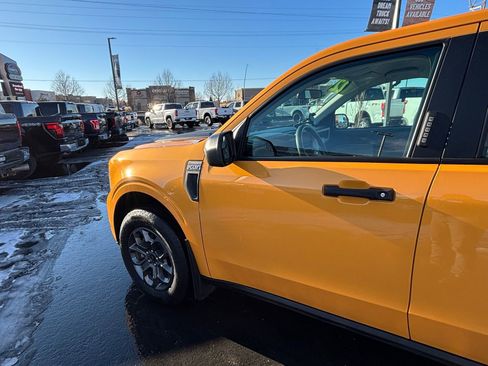 Used 2022 Ford Maverick XLT image 6