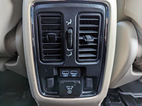 Used 2021 Jeep Grand Cherokee Limited image 33