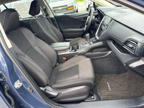 Used 2025 Subaru Outback AWD/4WD image 26