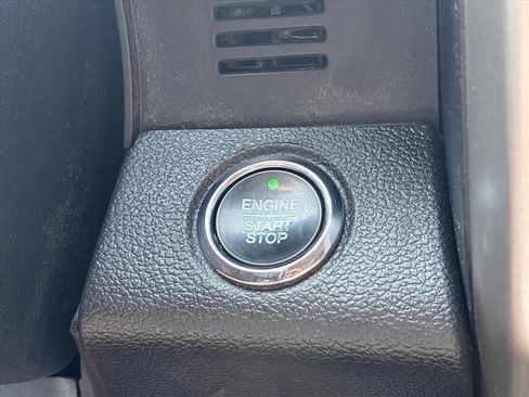 Used 2019 Ford F150 Lariat w/ Equipment Group 502A Luxury AWD/4WD image 36