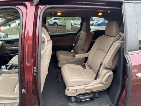 Used 2019 Honda Odyssey EX-L image 12
