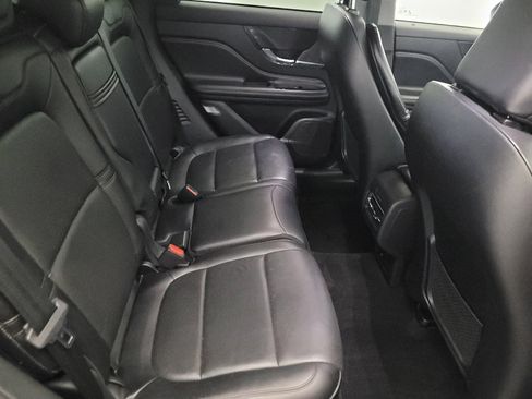 Used 2021 Lincoln Corsair AWD w/ Premium Package image 19