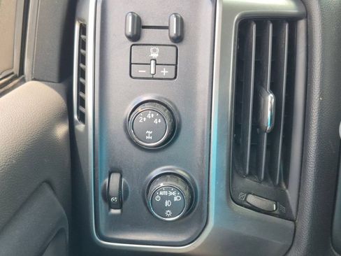 Used 2016 Chevrolet Silverado 2500 LT w/ Snow Plow Prep Package AWD/4WD image 18