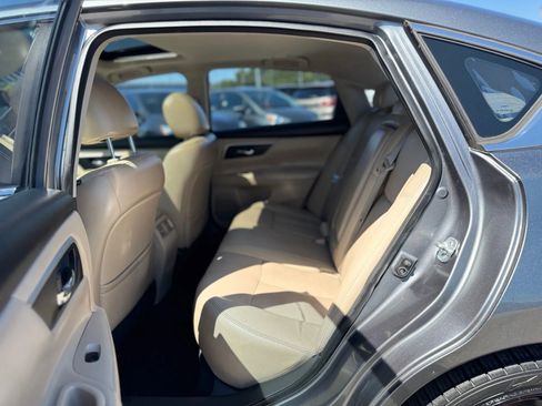 Used 2016 Nissan Altima 3.5 SL image 34