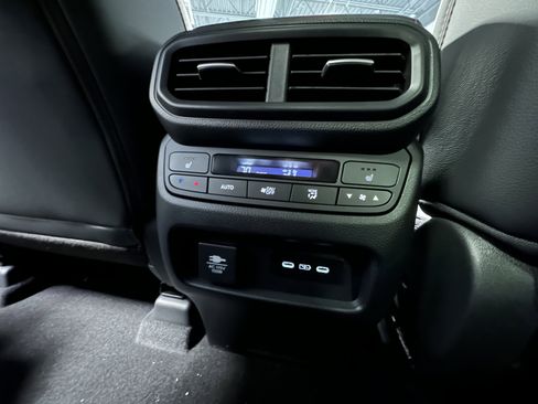 New 2025 Honda Pilot Black Edition image 22