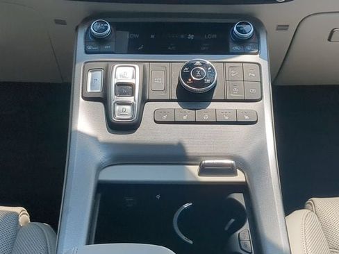 Used 2025 Hyundai Palisade Calligraphy AWD/4WD image 18