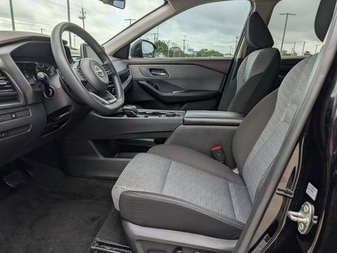Used 2023 Nissan Rogue SV AWD/4WD image 25