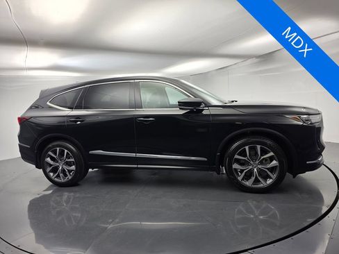 Used 2024 Acura MDX SH-AWD w/ Technology Package image 3