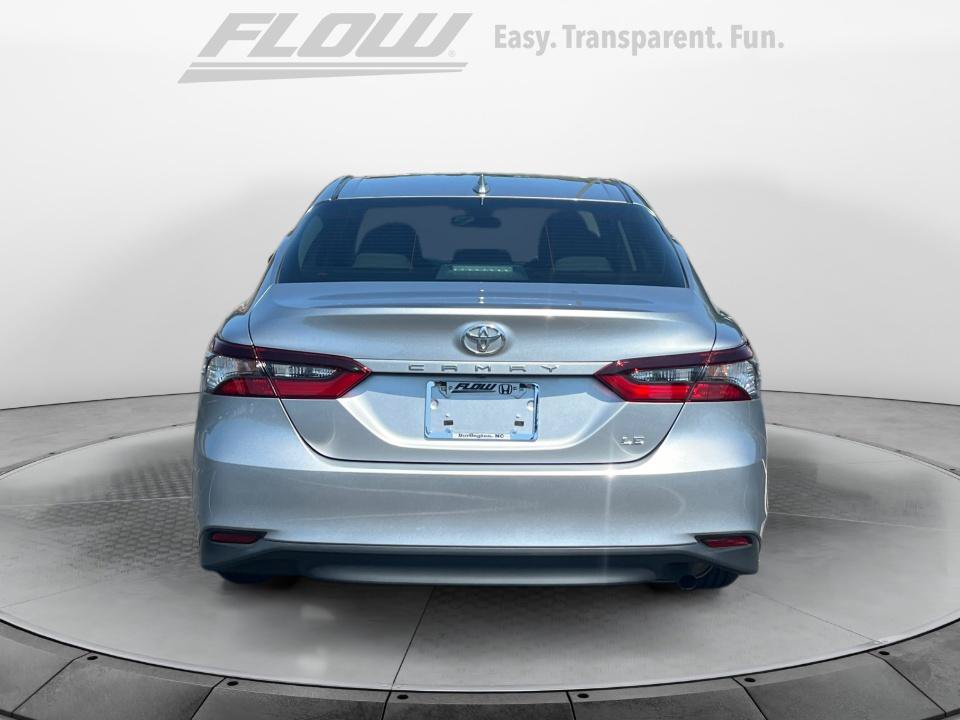 Used 2022 Toyota Camry LE FWD image 8