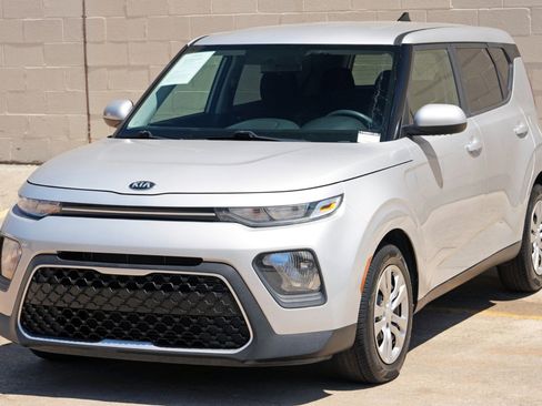 Used 2021 Kia Soul LX image 39