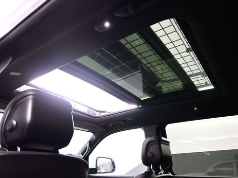 Used 2022 Jeep Wagoneer Series III w/ Premium Group I image 35