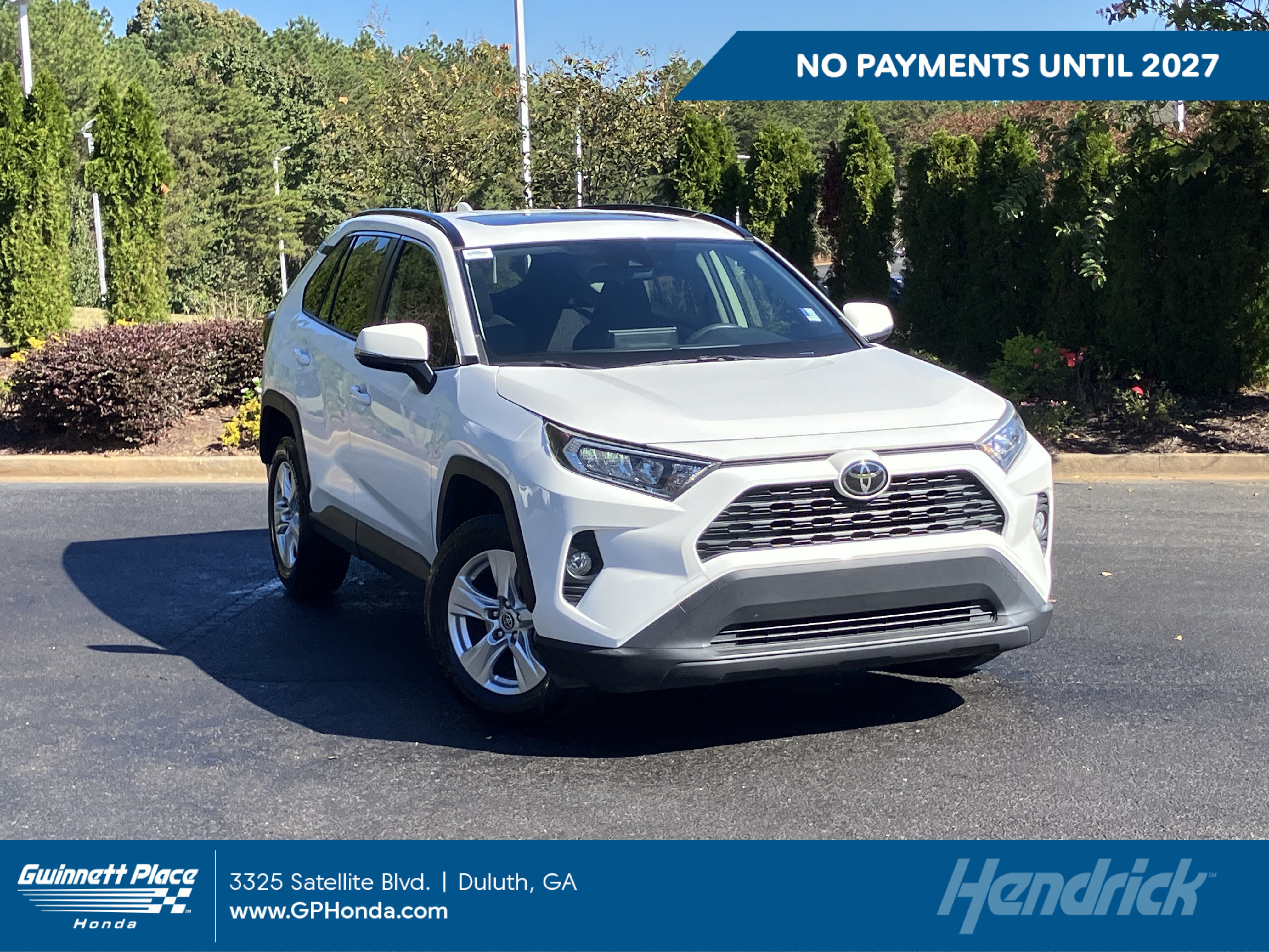 Used 2019 Toyota RAV4 XLE w/ Convenience Package FWD image 1